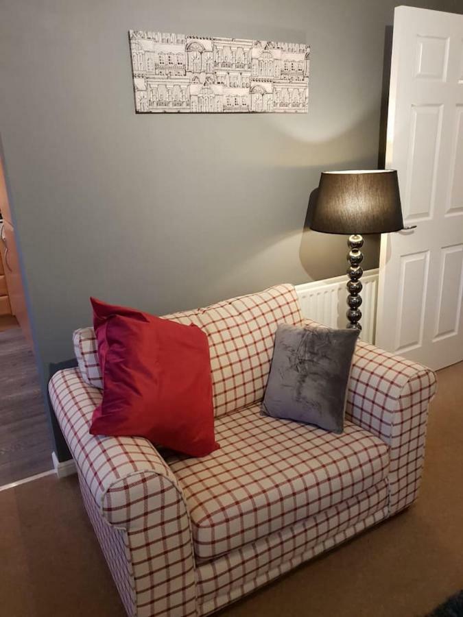 Apartmán Chic Flat At Hairmyres Hospital & Train Station East Kilbride Exteriér fotografie