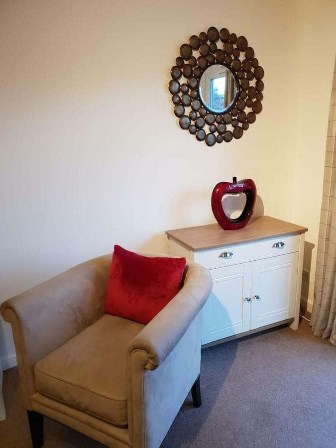 Apartmán Chic Flat At Hairmyres Hospital & Train Station East Kilbride Exteriér fotografie